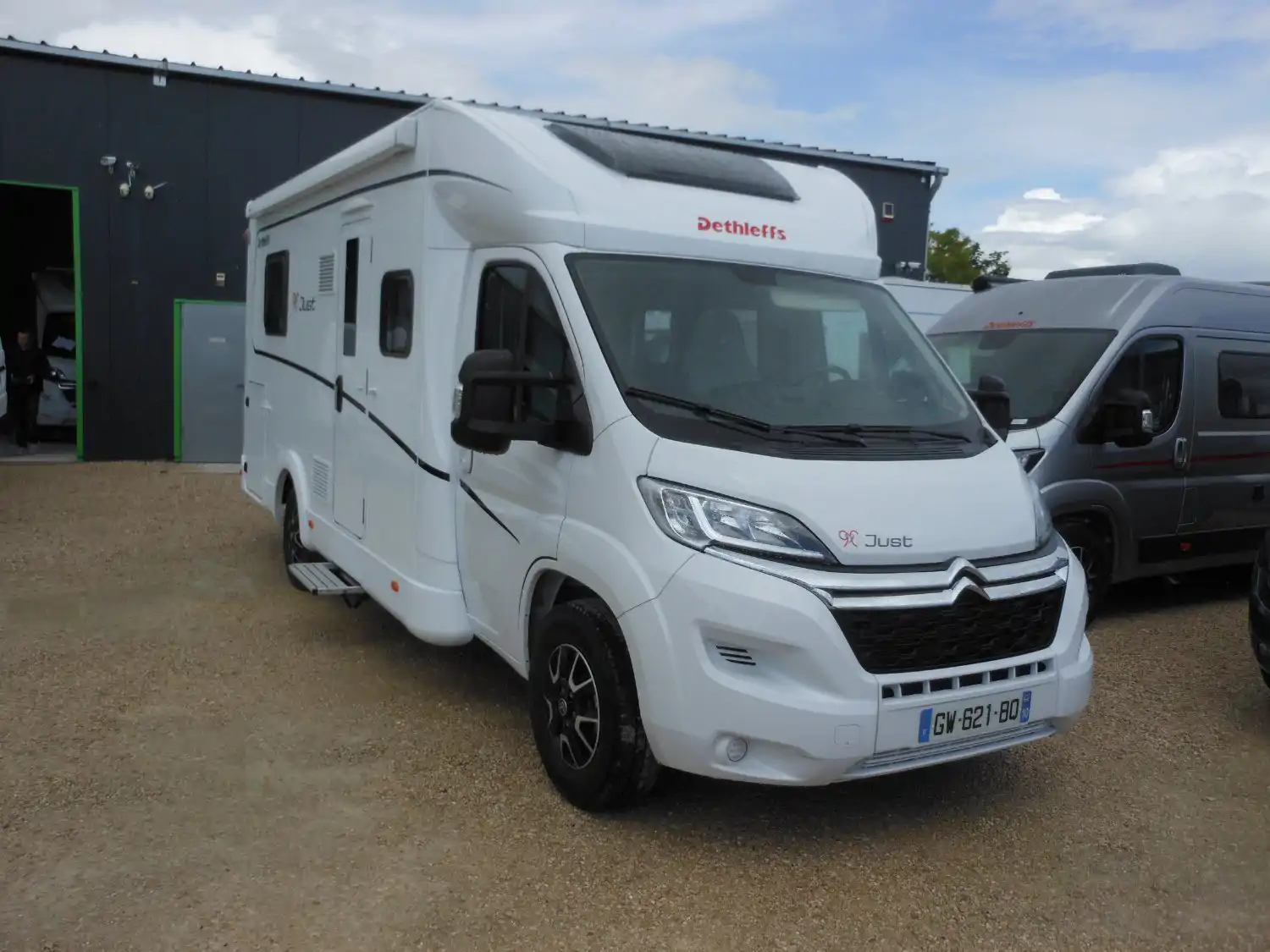 Photo Dethleffs Just T 6752 DBL