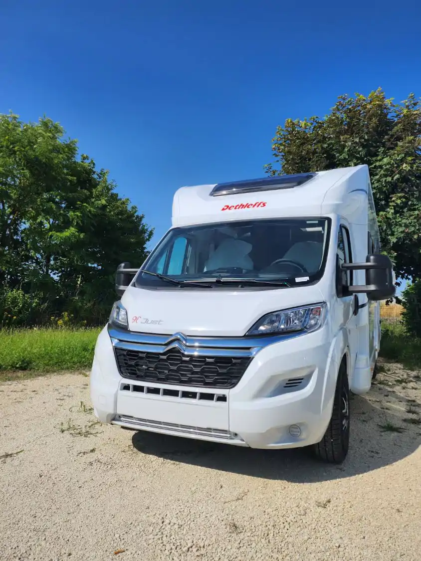 Photo Dethleffs Just 90  T 7052 DBL