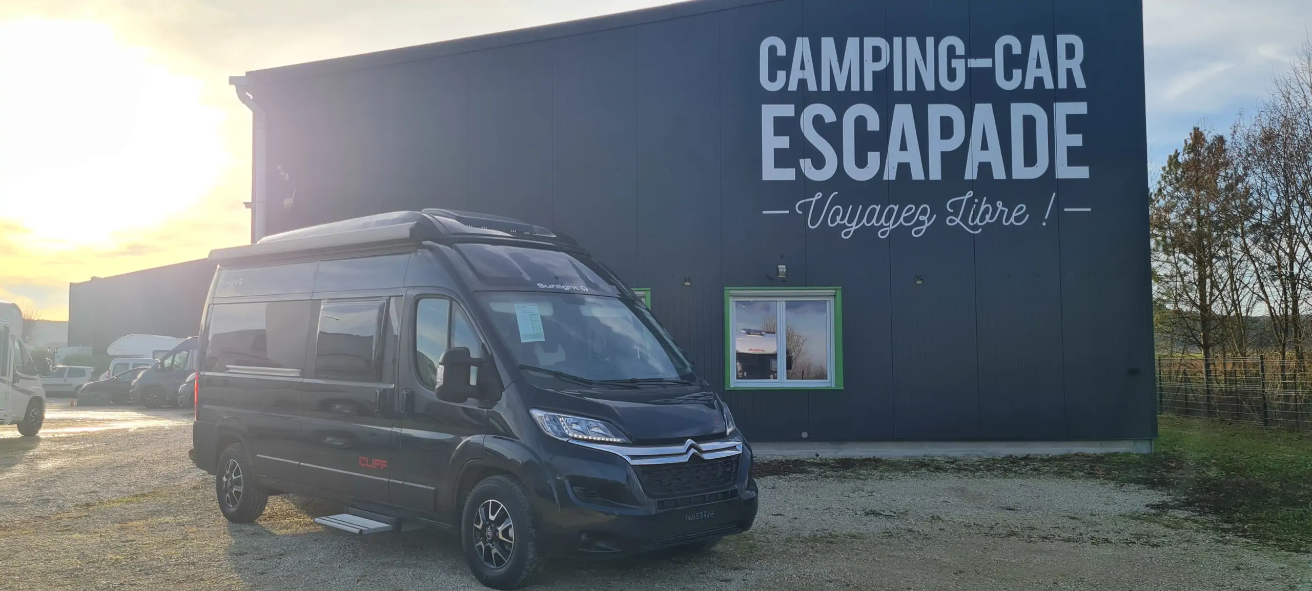 Image Sunligt Cliff 600 RT  