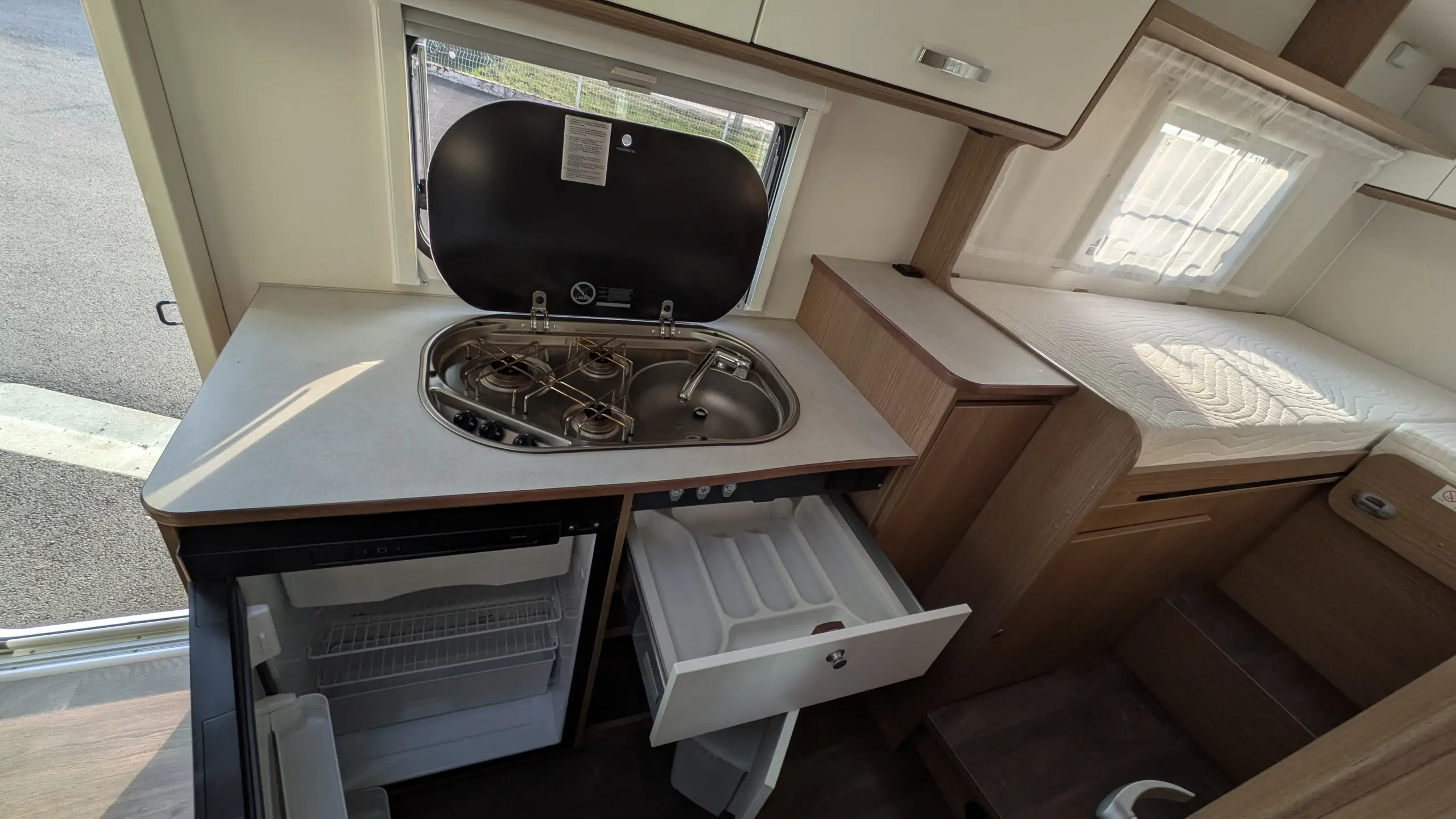 Image CARADO V337 EDITION 15 