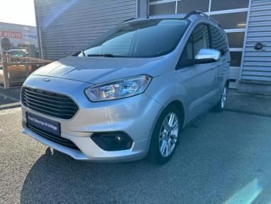 Voir le détail de l'offre de cette FORD Tourneo Courier 1.5 TDCI 100ch Titanium de 2019 en vente à partir de 245.64 €  / mois