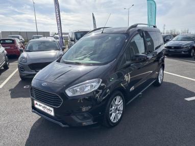 Voir le détail de l'offre de cette FORD Tourneo Courier 1.5 TDCI 100ch Titanium de 2020 en vente à partir de 15 899 € 