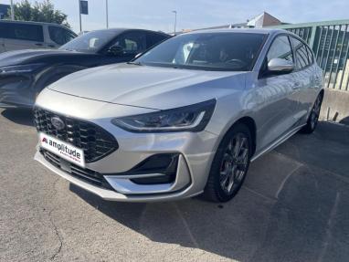 Voir le détail de l'offre de cette FORD Focus 1.0 Flexifuel mHEV 125 ch ST-Line Design de 2022 en vente à partir de 213.19 €  / mois