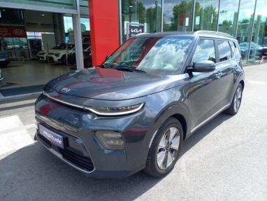 Voir le détail de l'offre de cette KIA e-Soul Premium 204ch de 2021 en vente à partir de 208.73 €  / mois