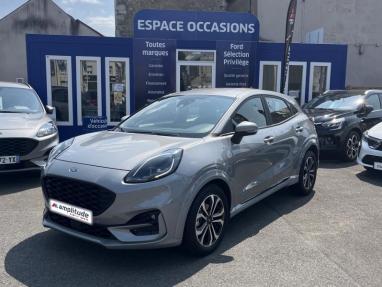 Voir le détail de l'offre de cette FORD Puma 1.0 Flexifuel 125ch S&S mHEV ST-Line de 2022 en vente à partir de 212.48 €  / mois