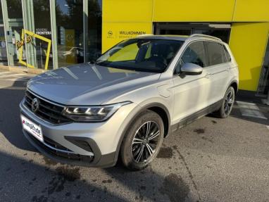 Voir le détail de l'offre de cette VOLKSWAGEN Tiguan 1.4 eHybrid 245ch Life Business DSG6 de 2021 en vente à partir de 303.16 €  / mois