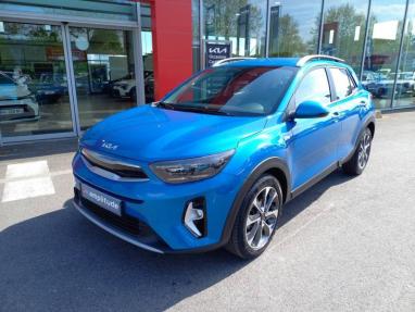 Voir le détail de l'offre de cette KIA Stonic 1.0 T-GDi 100ch Collection de 2024 en vente à partir de 200.17 €  / mois