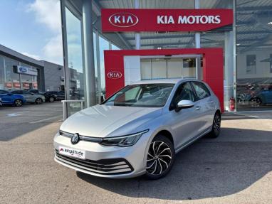 Voir le détail de l'offre de cette VOLKSWAGEN Golf 1.0 TSI OPF 110ch Life Business de 2022 en vente à partir de 22 999 € 