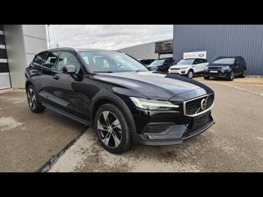 Voir le détail de l'offre de cette VOLVO V60 Cross Country B4 AWD 197ch Pro Geartronic 8 de 2023 en vente à partir de 572.98 €  / mois